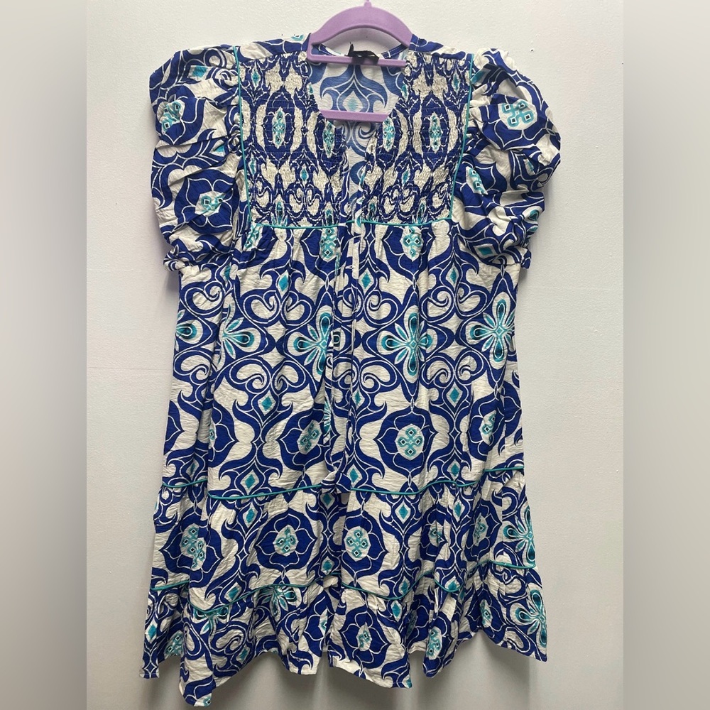 GiGiO blue and white floral dress,